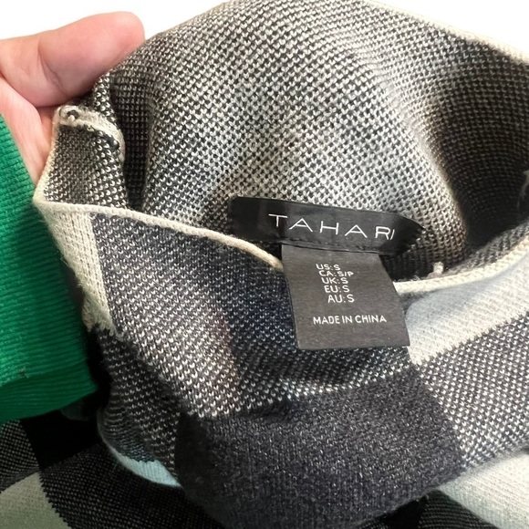 Tahari Mock Neck Plaid Sweater - Picture 6 of 8